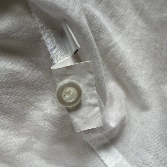 White short sleeved blouse with frilly front - Picture 8 of 8